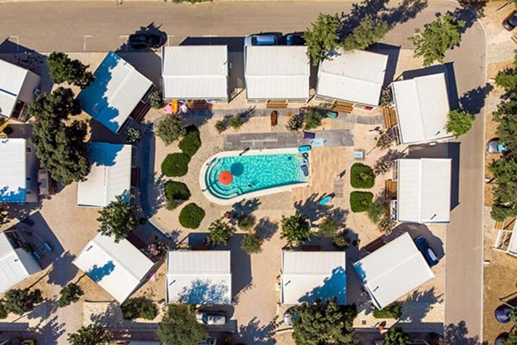 Mobile Home Mediteran Superior By The Pool In Caravan Park Strasko, Novalja Dış mekan fotoğraf